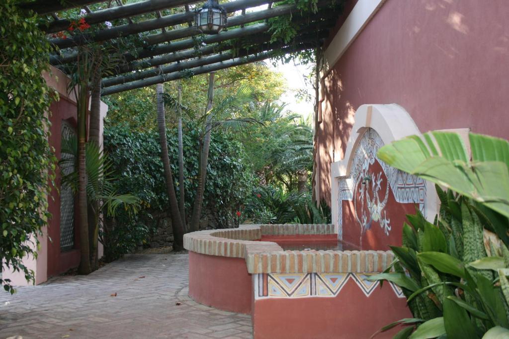 100% Fun Hotell Tarifa Eksteriør bilde